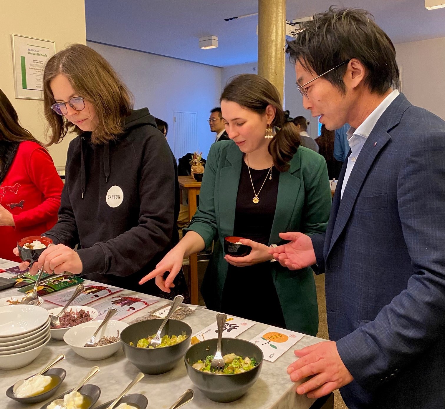 ドイツの小売店が Mac Pro の予約注文を開始、12 月 16 日に発売されると主張 [更新]